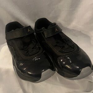 Jordan Kids Black and Silver Sneakers